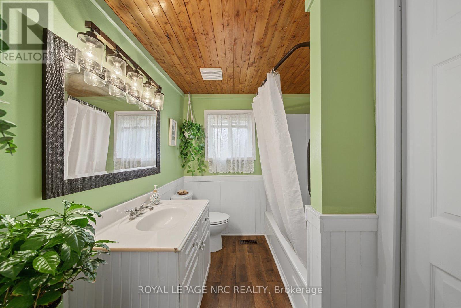 












43287 PETTIT ROAD

,
Wainfleet,




Ontario
L0S1V0

