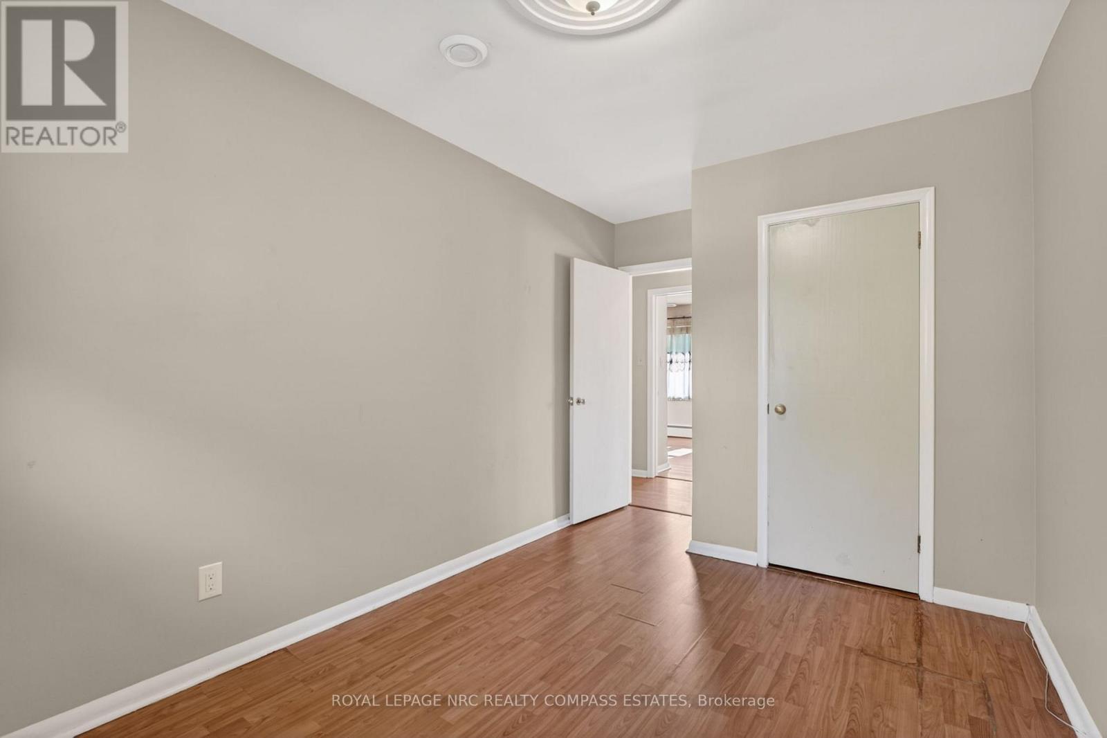 












6709 MONTROSE ROAD

,
Niagara Falls (West Wood),




Ontario
L2H0Z6

