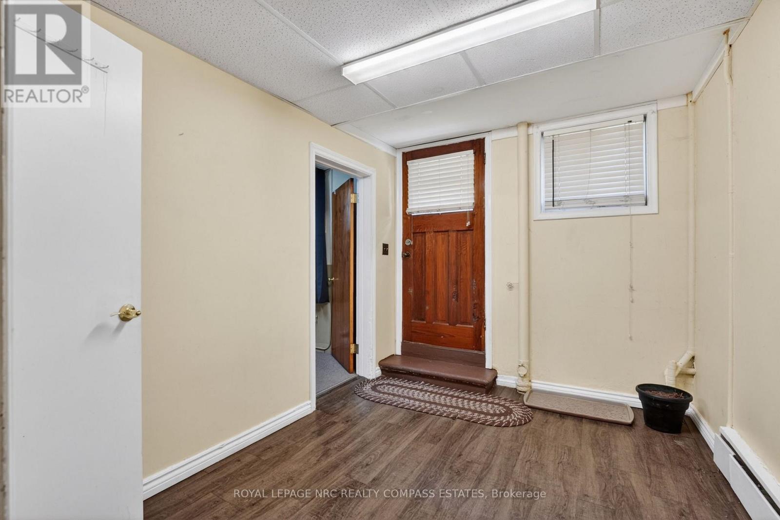 












6709 MONTROSE ROAD

,
Niagara Falls (West Wood),




Ontario
L2H0Z6

