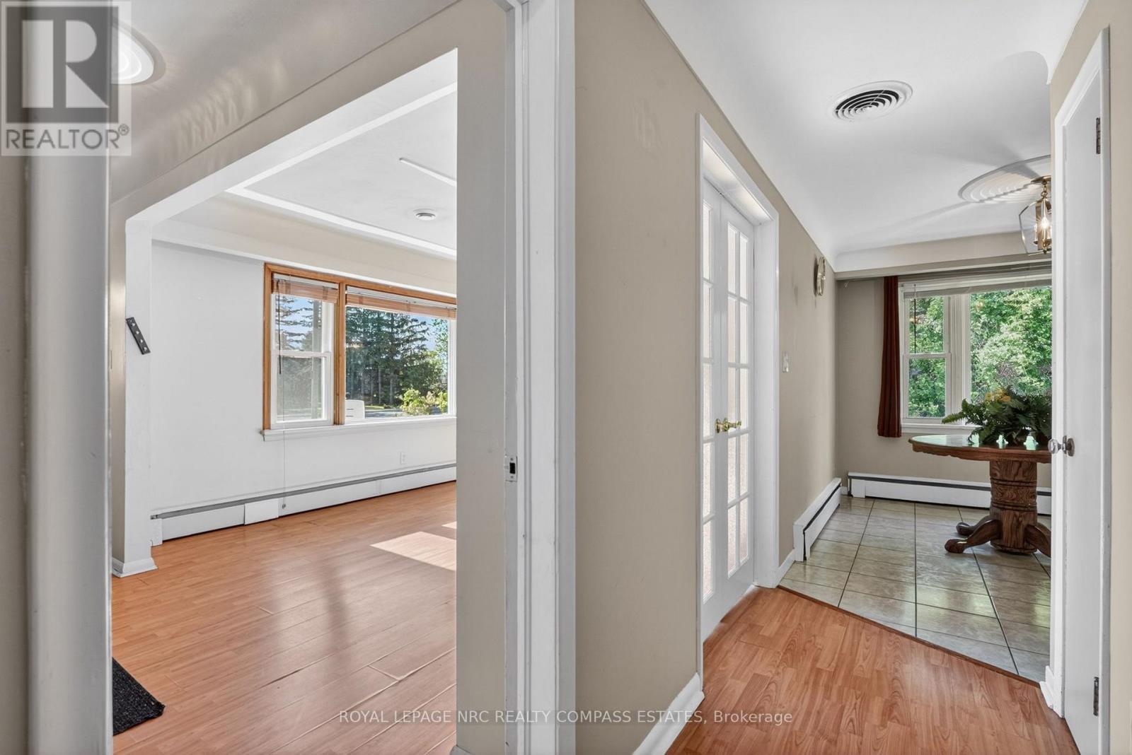 












6709 MONTROSE ROAD

,
Niagara Falls (West Wood),




Ontario
L2H0Z6


