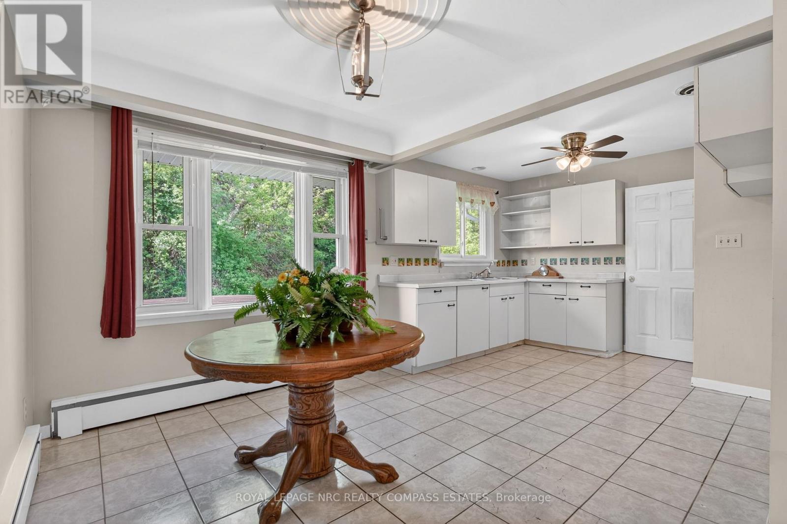












6709 MONTROSE ROAD

,
Niagara Falls (West Wood),




Ontario
L2H0Z6

