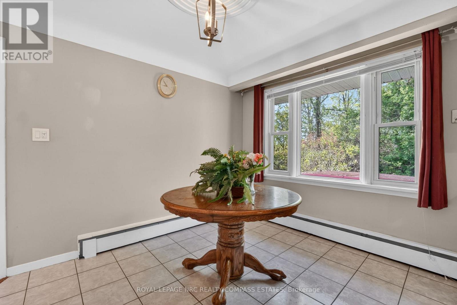












6709 MONTROSE ROAD

,
Niagara Falls (West Wood),




Ontario
L2H0Z6

