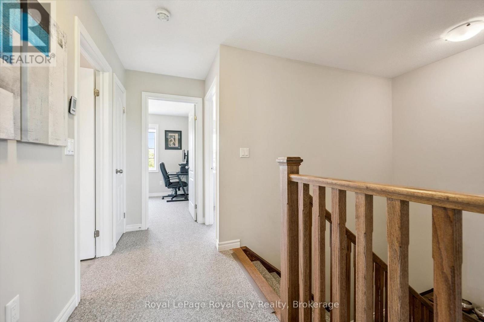 












113 COURTNEY STREET

,
Centre Wellington (Fergus),




Ontario
N1M0E3

