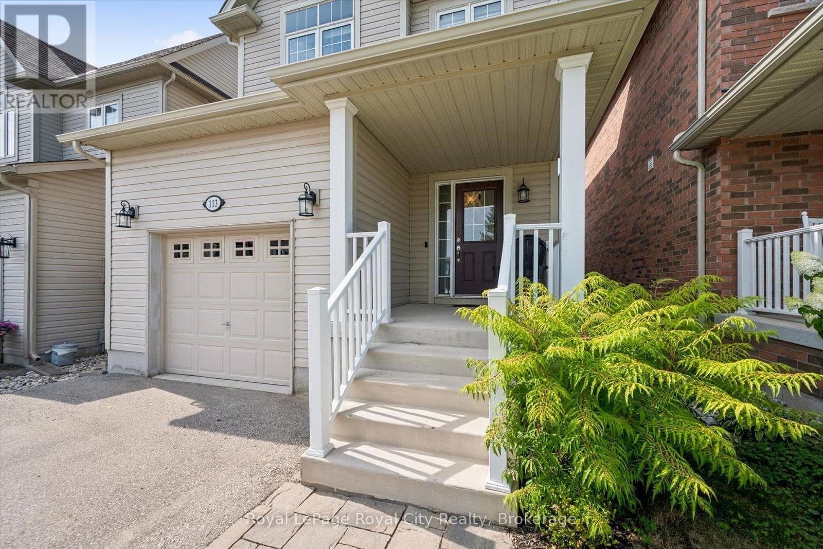 












113 COURTNEY STREET

,
Centre Wellington (Fergus),




Ontario
N1M0E3

