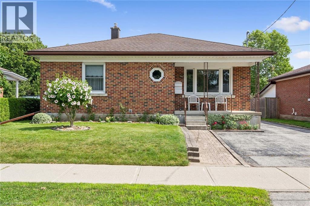 












133 EMMA Street

,
Guelph,




Ontario
N1E1V2

