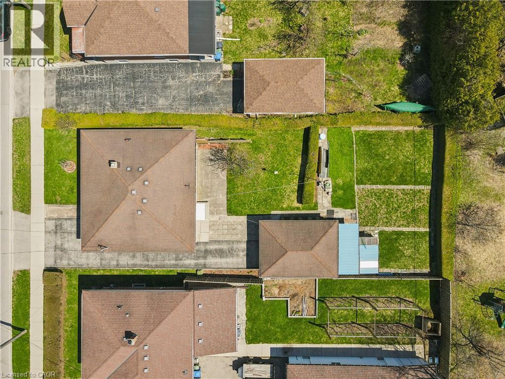 












133 EMMA Street

,
Guelph,




Ontario
N1E1V2

