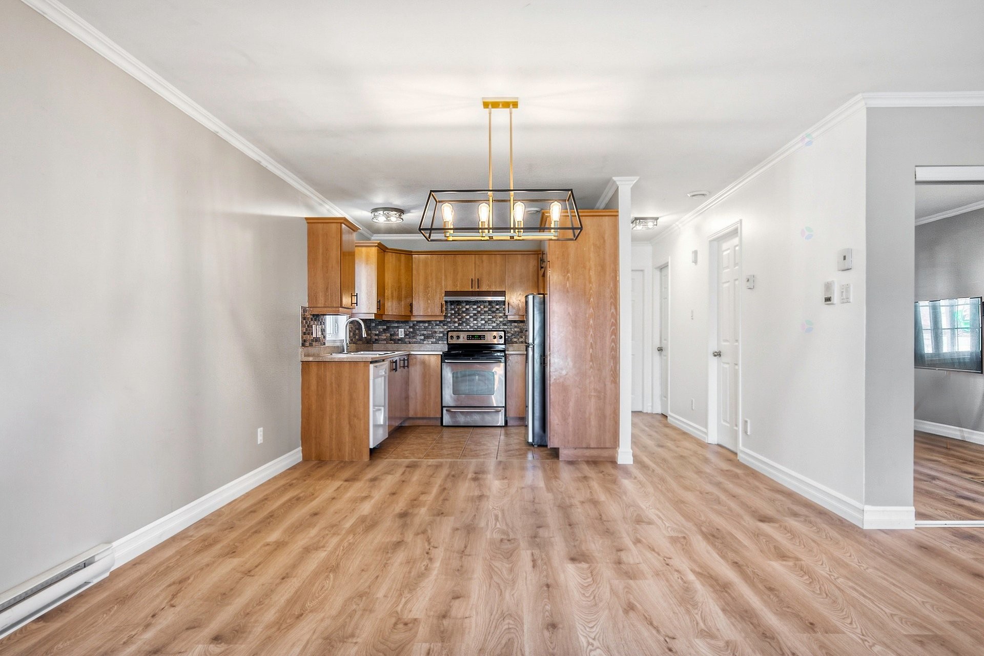 









15900


Av. St-Louis

, 101,
Saint-Hyacinthe,




QC
J2T3E6

