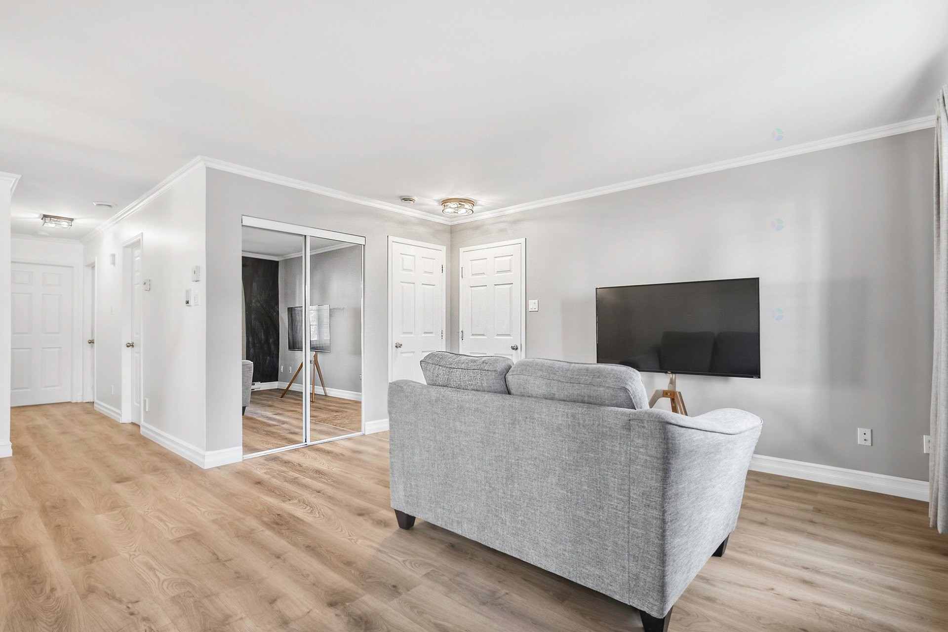 









15900


Av. St-Louis

, 101,
Saint-Hyacinthe,




QC
J2T3E6

