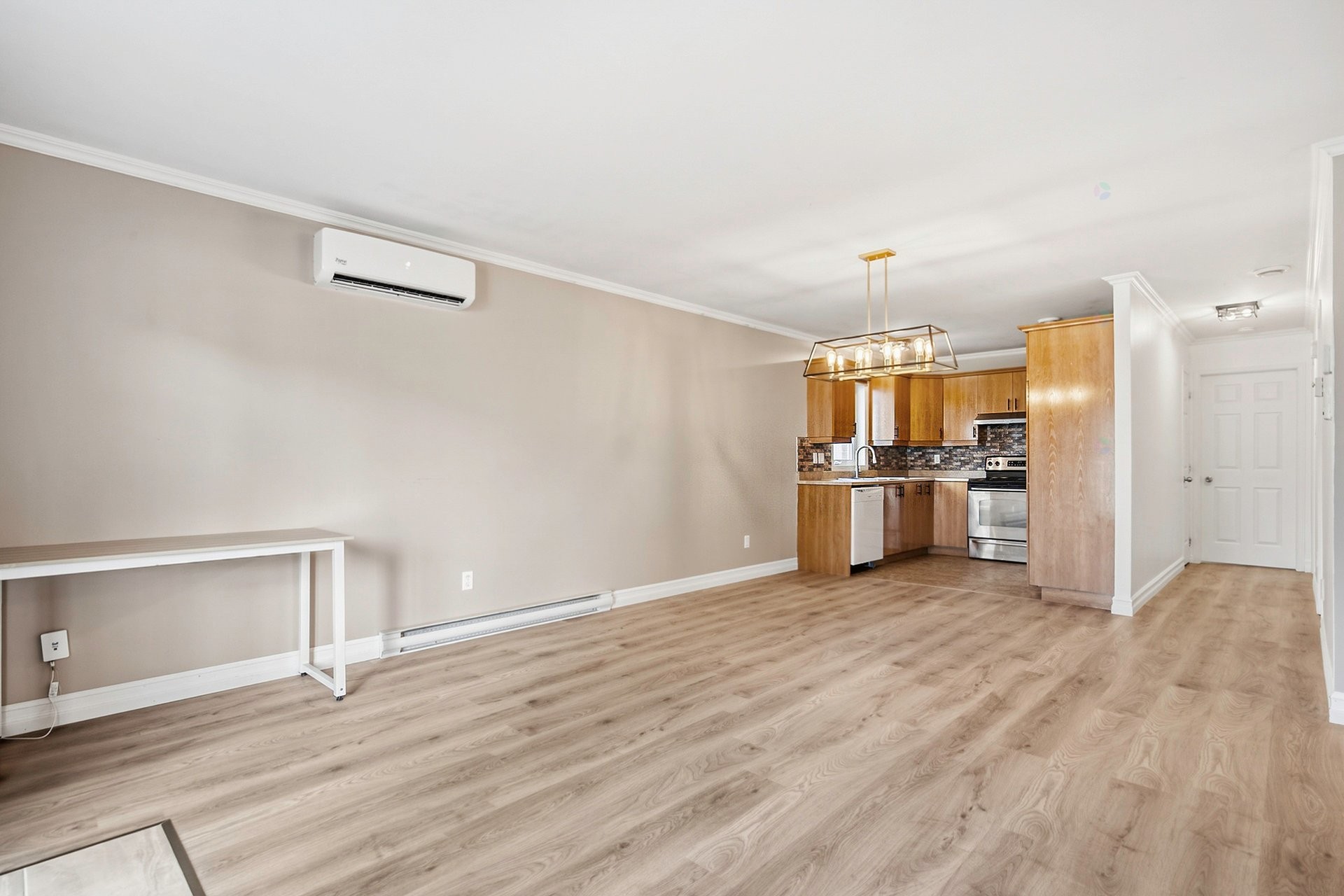 









15900


Av. St-Louis

, 101,
Saint-Hyacinthe,




QC
J2T3E6

