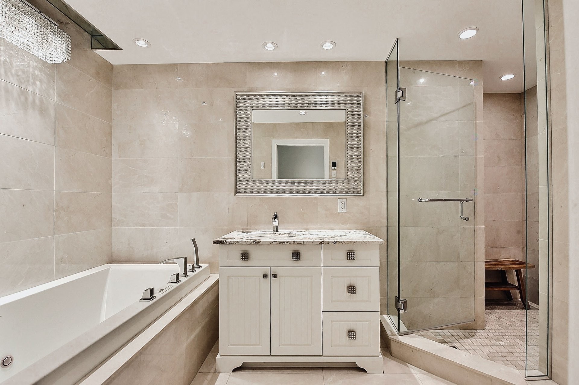 









4450


Prom. Paton

, 1215,
Laval (Chomedey),




QC
H7W5J7

