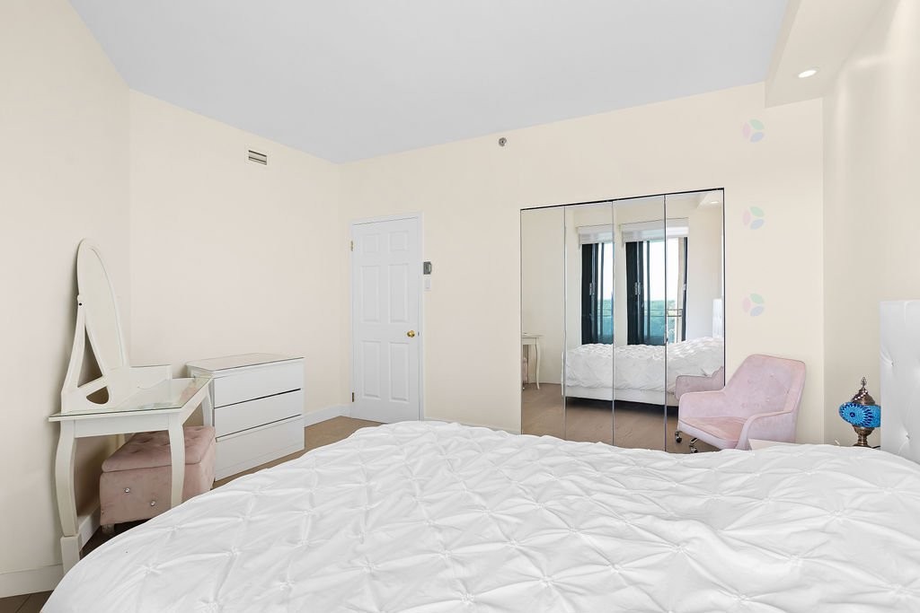 









4450


Prom. Paton

, 1215,
Laval (Chomedey),




QC
H7W5J7

