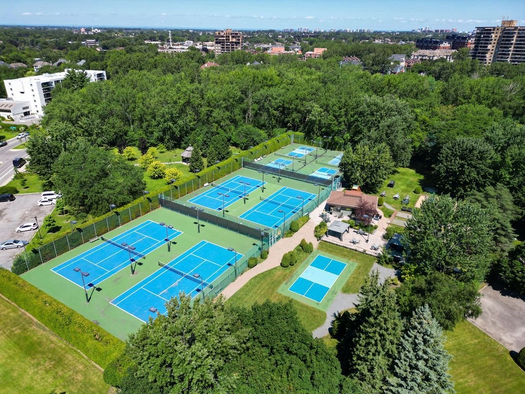 









4450


Prom. Paton

, 1215,
Laval (Chomedey),




QC
H7W5J7


