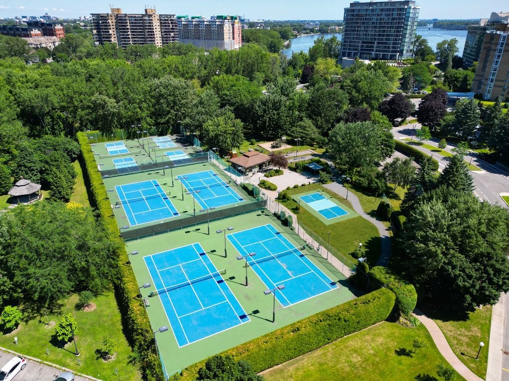 









4450


Prom. Paton

, 1215,
Laval (Chomedey),




QC
H7W5J7

