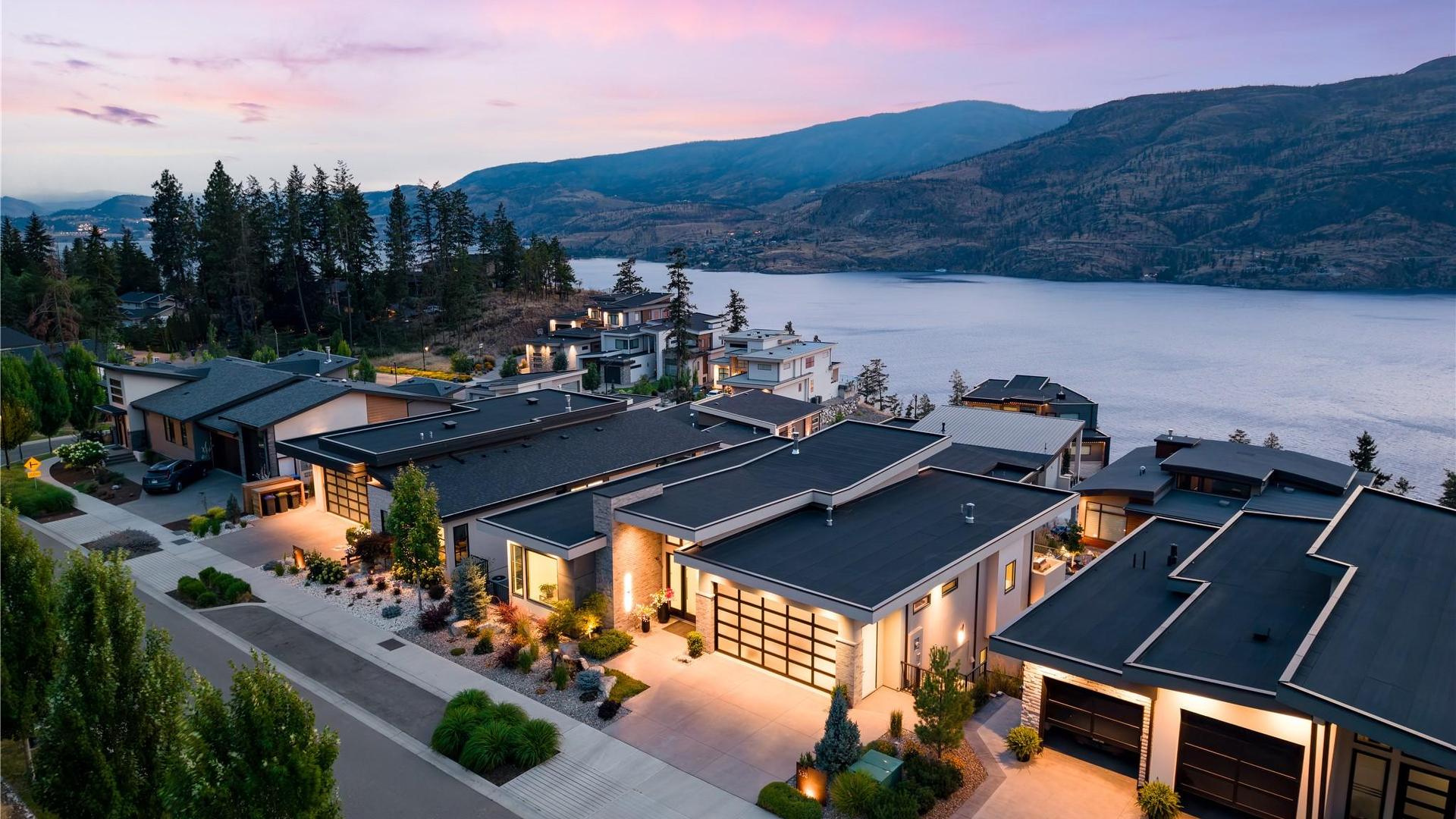 









538


Clifton

Court,
Kelowna,




BC
V1V 0B7

