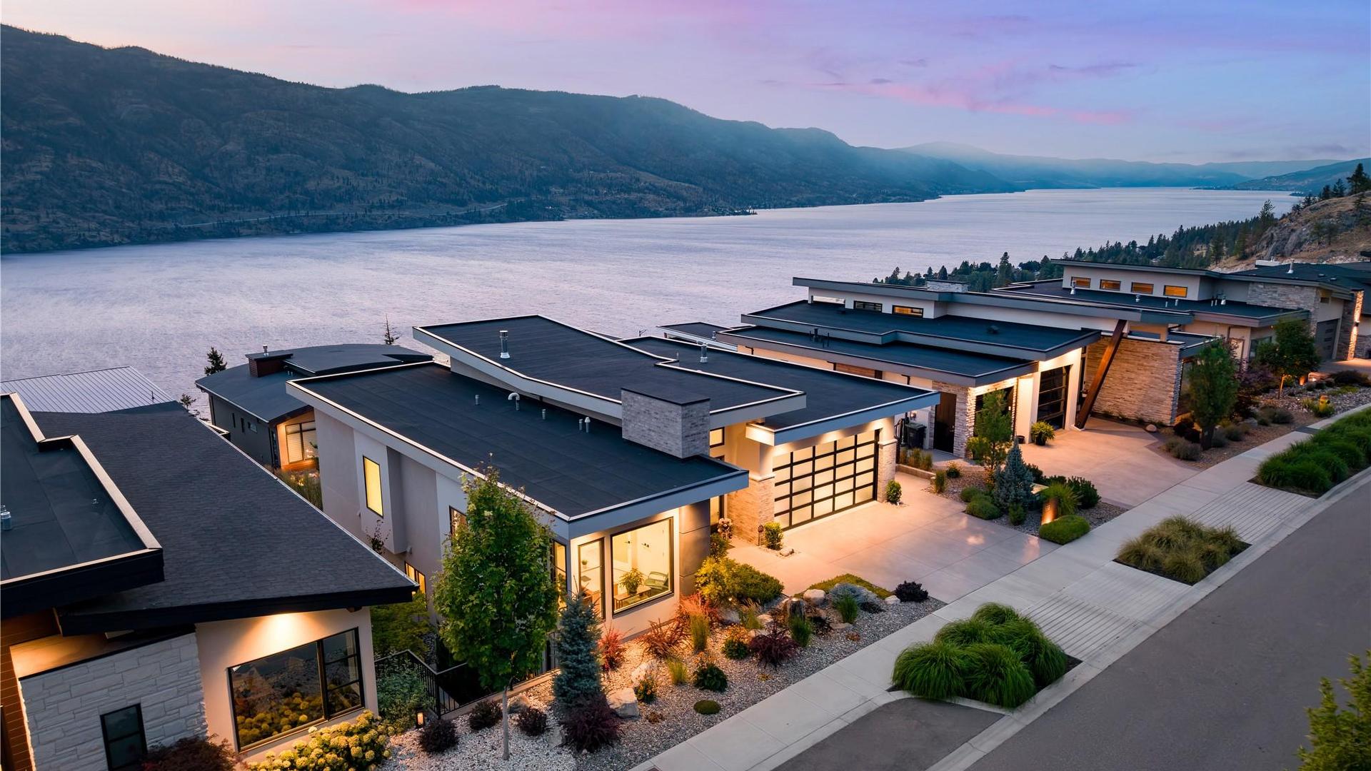 









538


Clifton

Court,
Kelowna,




BC
V1V 0B7


