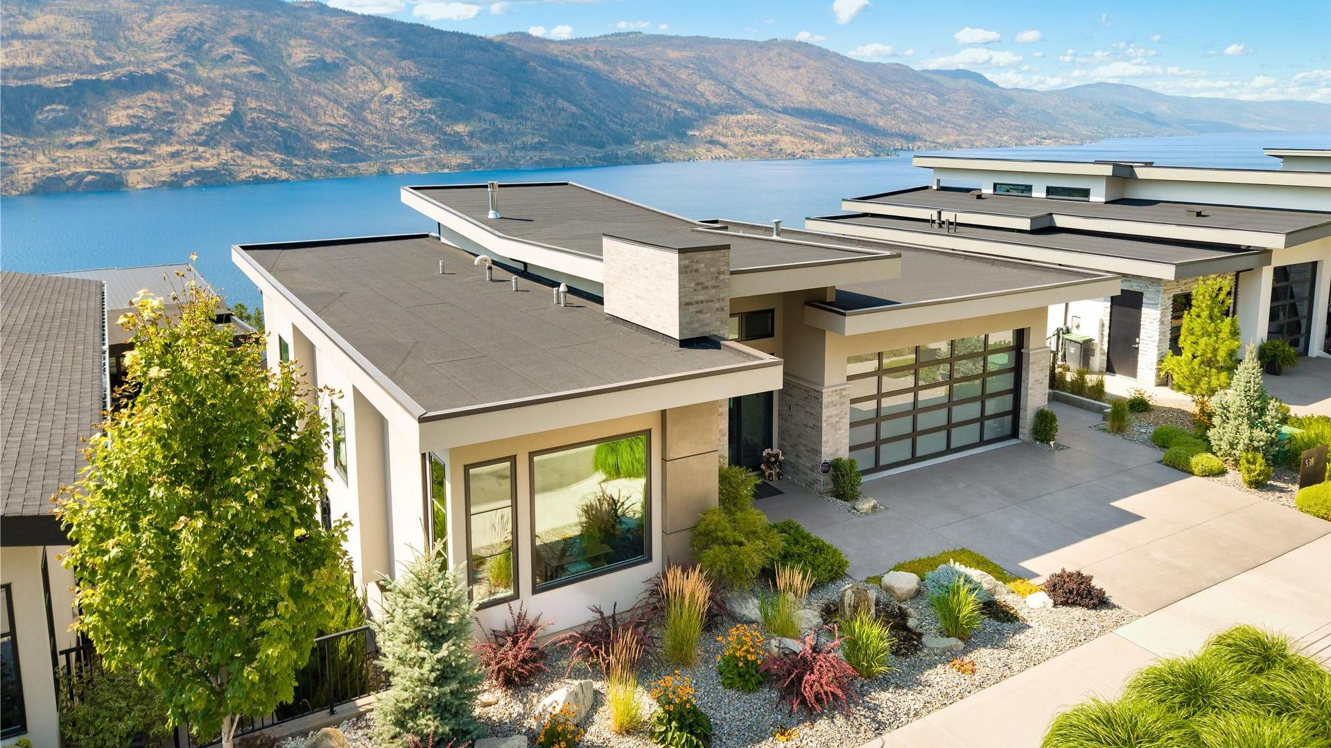 









538


Clifton

Court,
Kelowna,




BC
V1V 0B7

