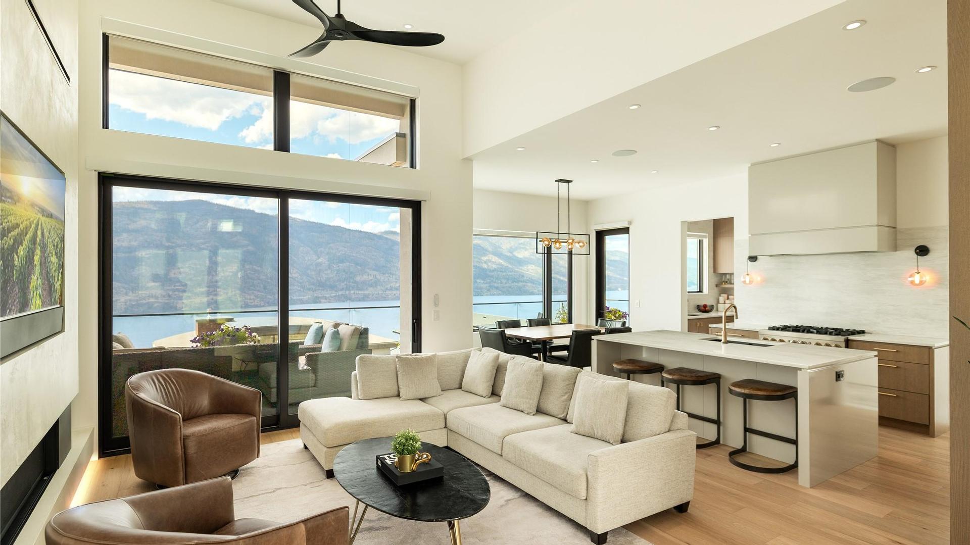 









538


Clifton

Court,
Kelowna,




BC
V1V 0B7

