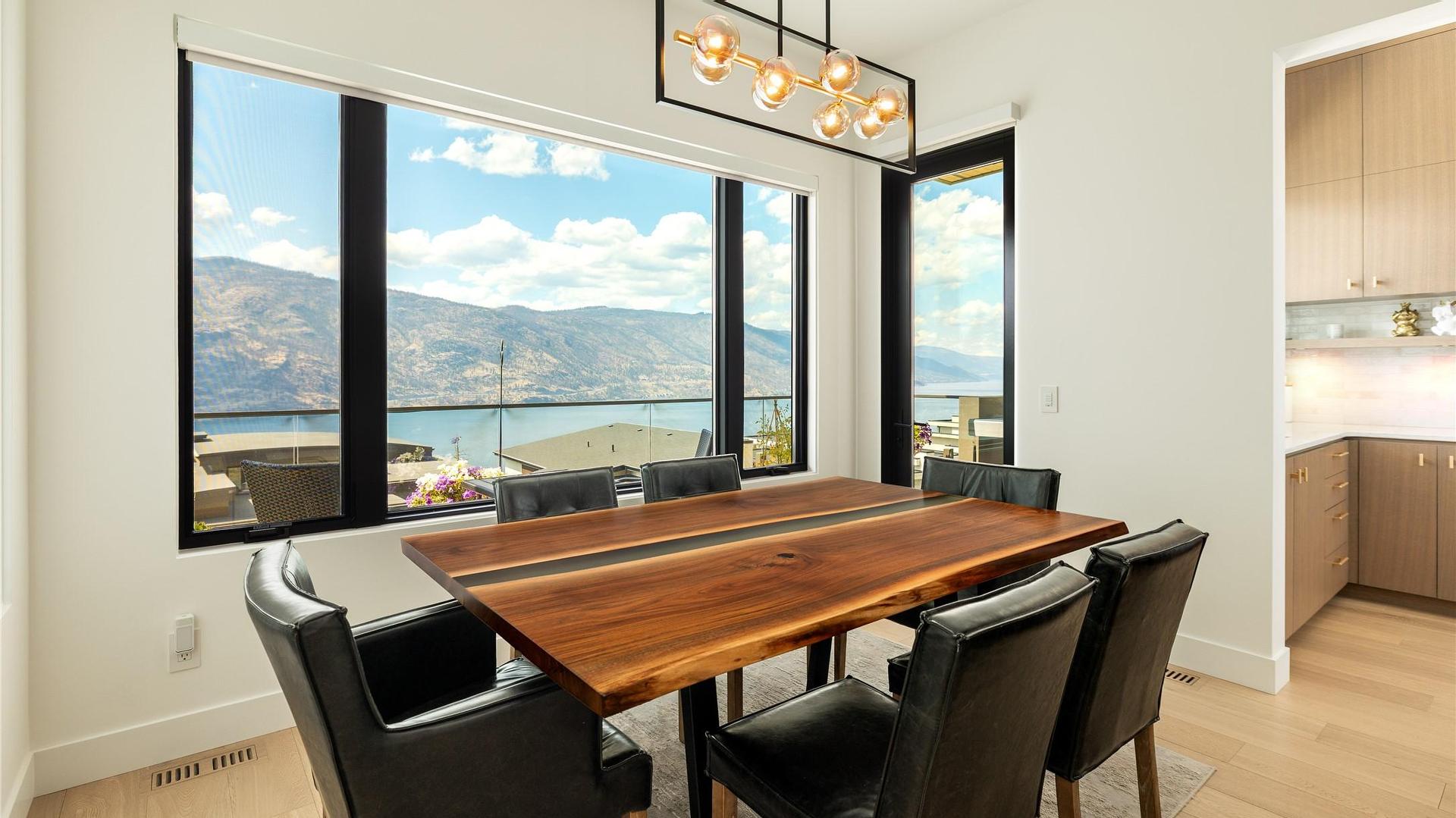 









538


Clifton

Court,
Kelowna,




BC
V1V 0B7

