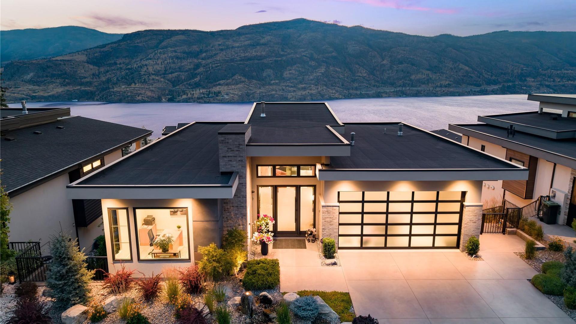 









538


Clifton

Court,
Kelowna,




BC
V1V 0B7

