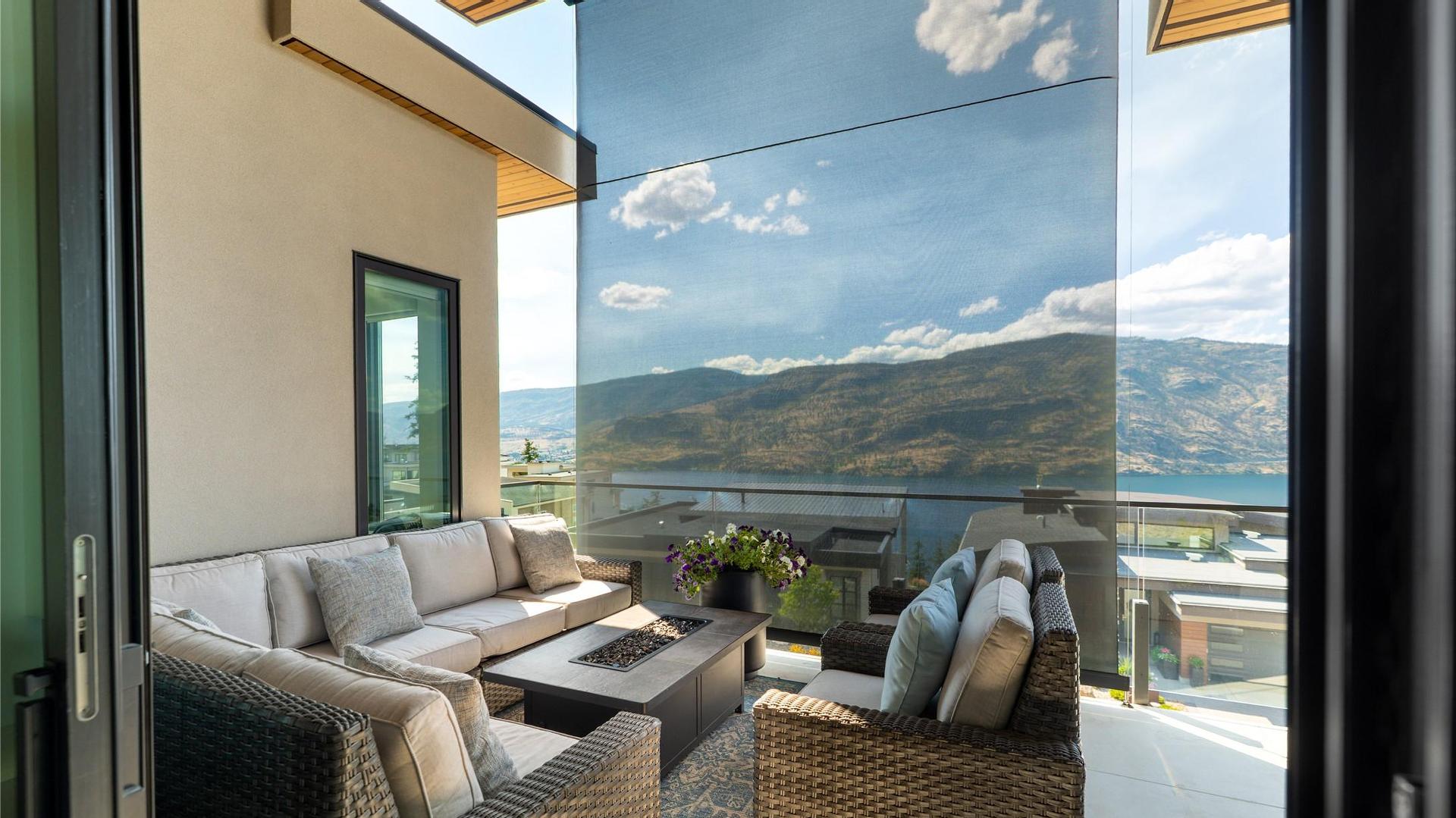 









538


Clifton

Court,
Kelowna,




BC
V1V 0B7

