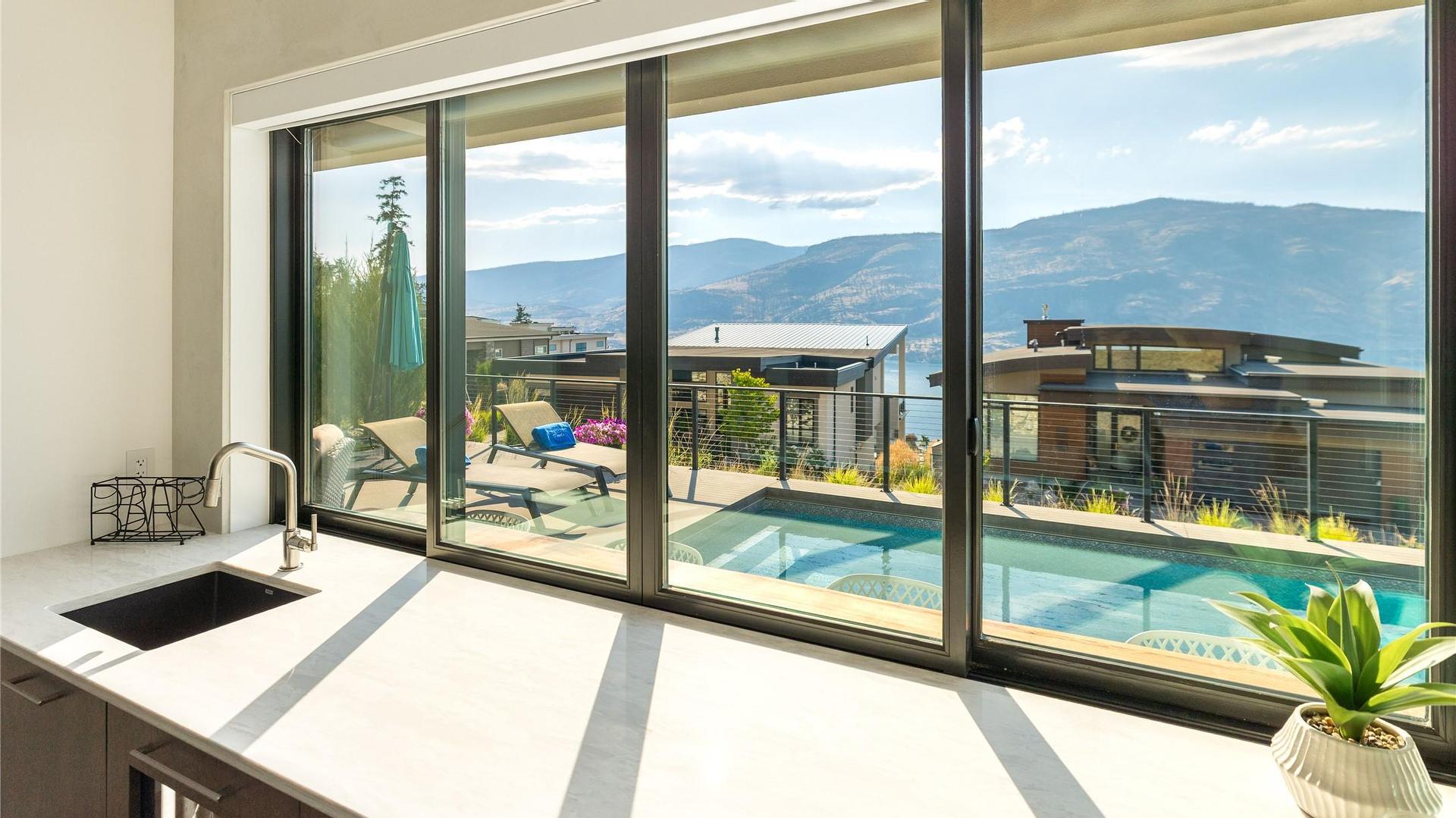









538


Clifton

Court,
Kelowna,




BC
V1V 0B7

