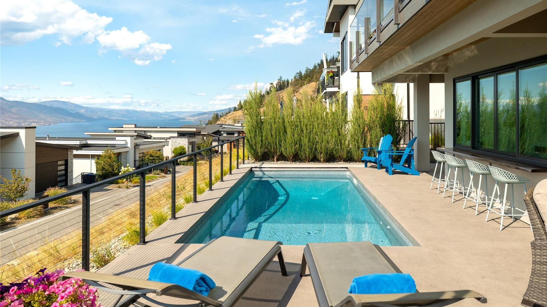 









538


Clifton

Court,
Kelowna,




BC
V1V 0B7

