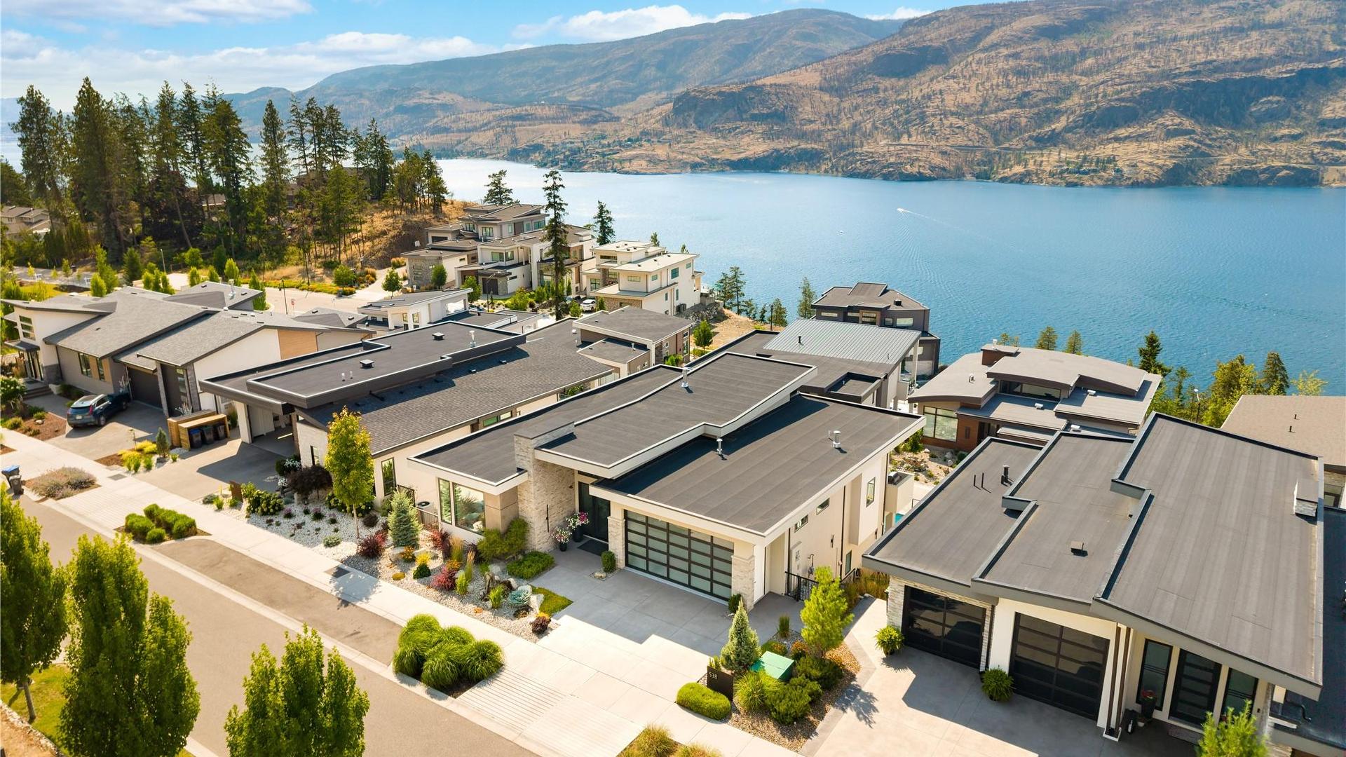 









538


Clifton

Court,
Kelowna,




BC
V1V 0B7

