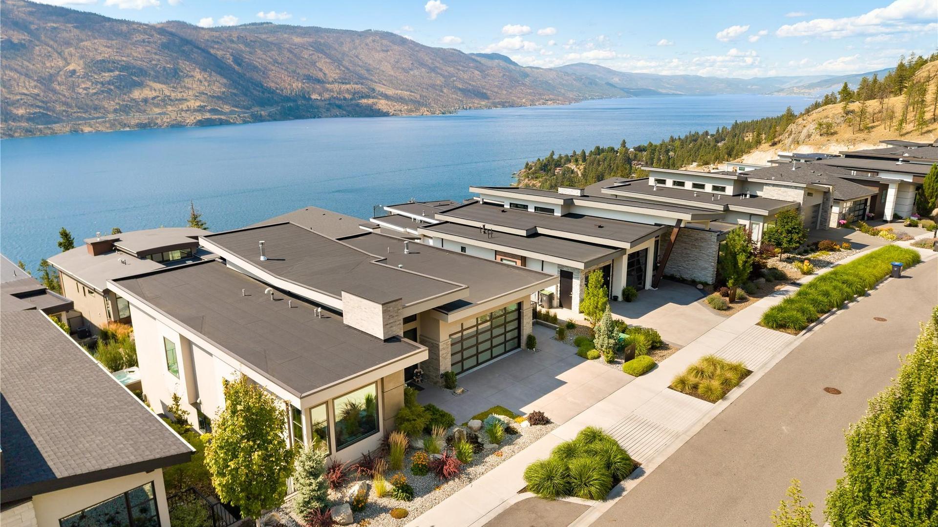 









538


Clifton

Court,
Kelowna,




BC
V1V 0B7

