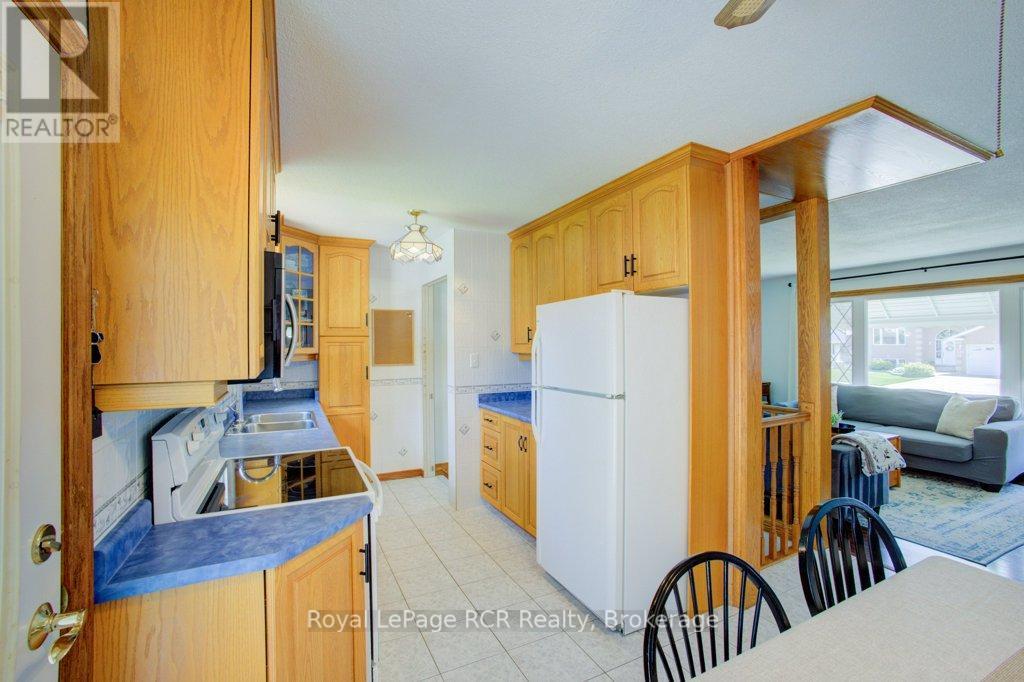 












280 DOMVILLE STREET

,
Wellington North (Arthur),




Ontario
N0G1A0


