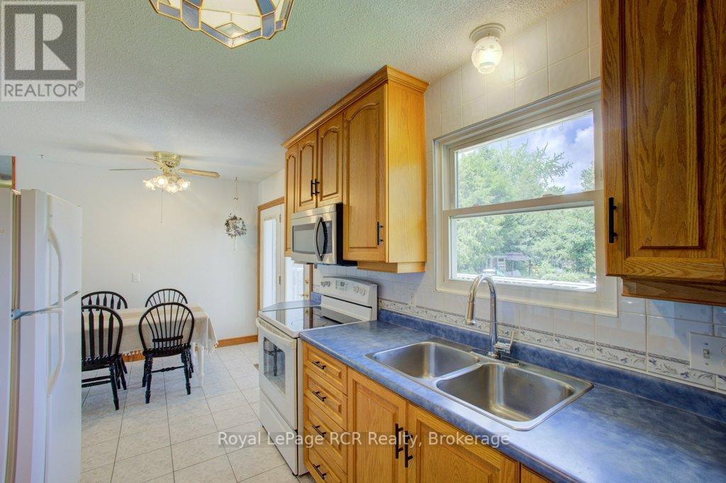 












280 DOMVILLE STREET

,
Wellington North (Arthur),




Ontario
N0G1A0

