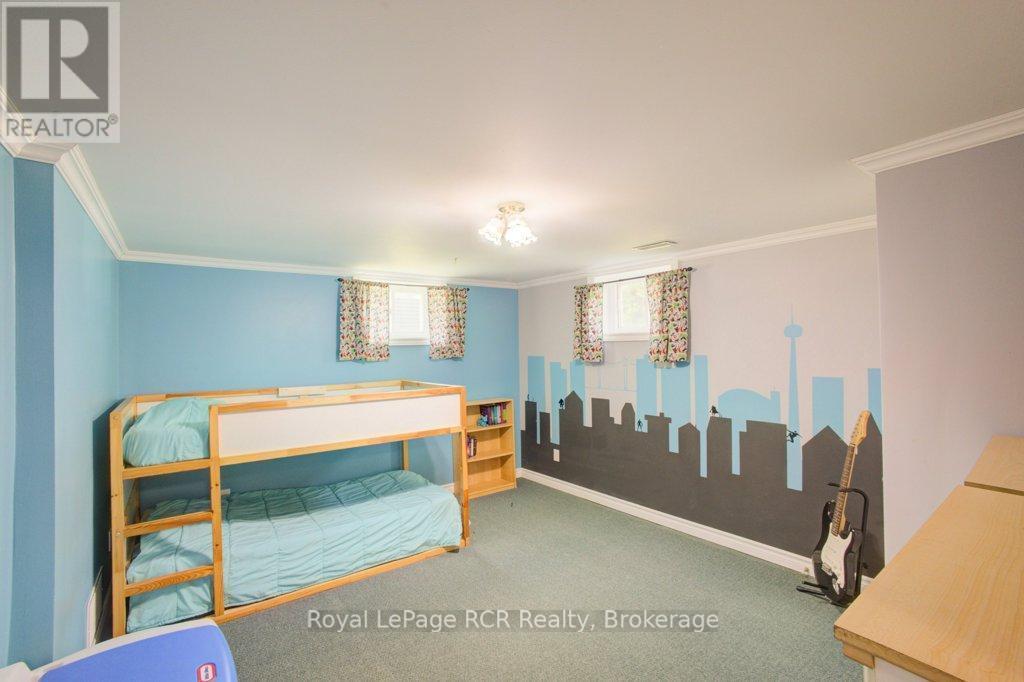 












280 DOMVILLE STREET

,
Wellington North (Arthur),




Ontario
N0G1A0

