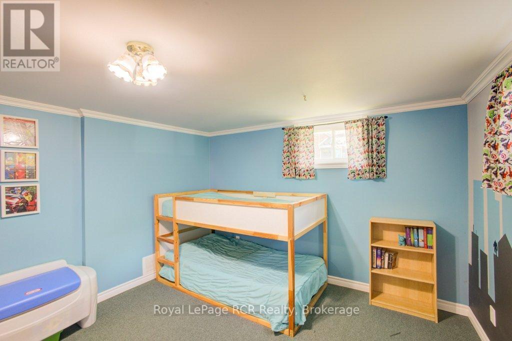 












280 DOMVILLE STREET

,
Wellington North (Arthur),




Ontario
N0G1A0

