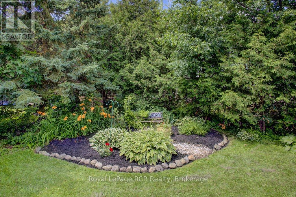 












280 DOMVILLE STREET

,
Wellington North (Arthur),




Ontario
N0G1A0

