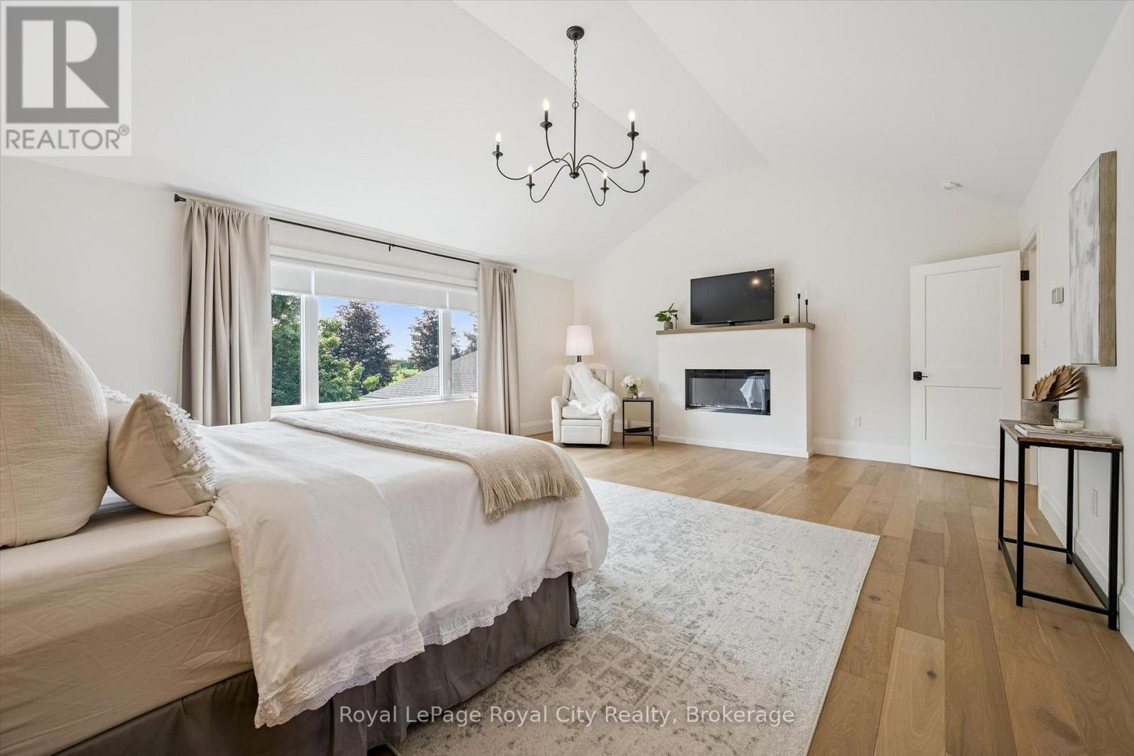 












6804 GERRIE ROAD

,
Centre Wellington,




Ontario
N0B1S0

