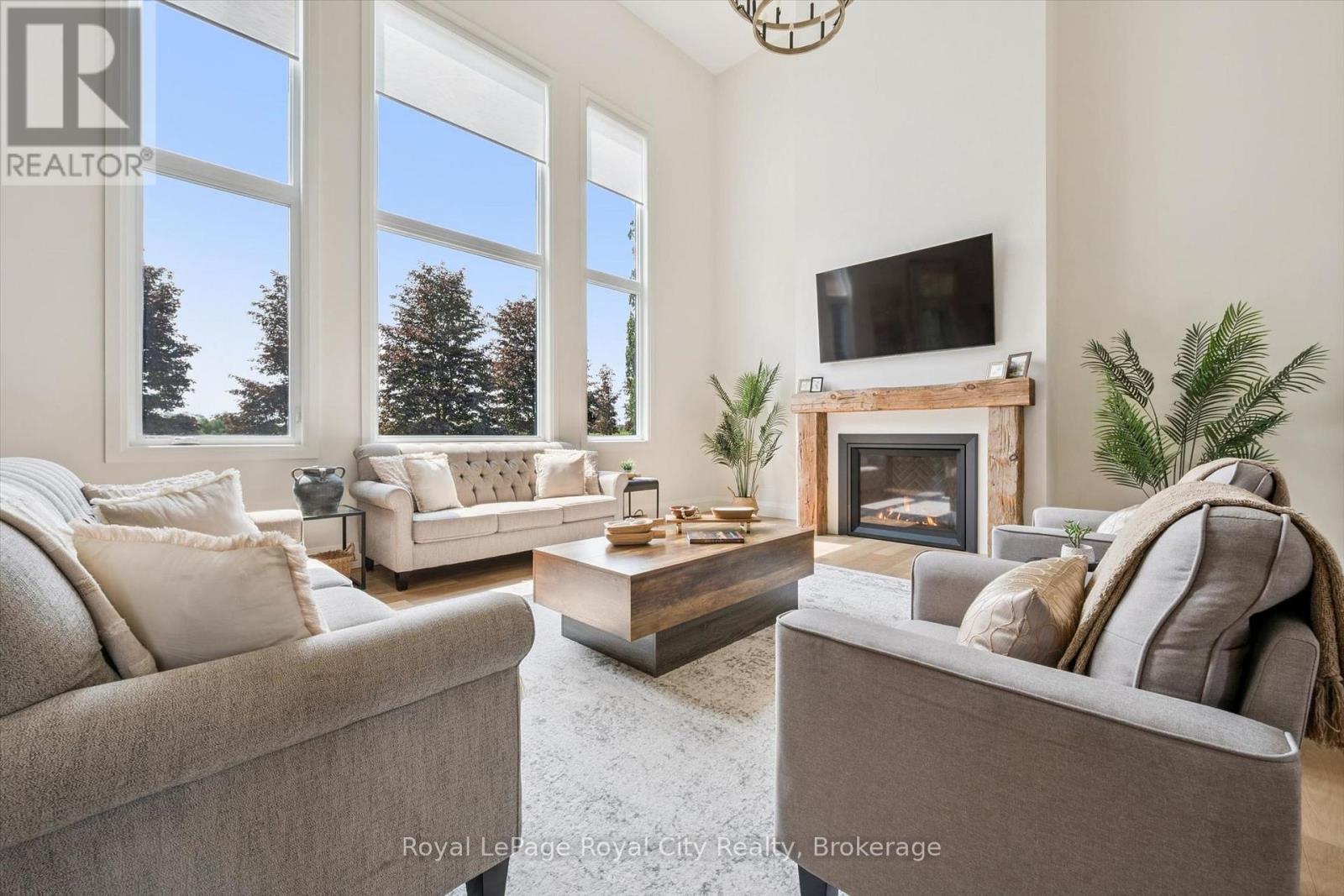 












6804 GERRIE ROAD

,
Centre Wellington,




Ontario
N0B1S0


