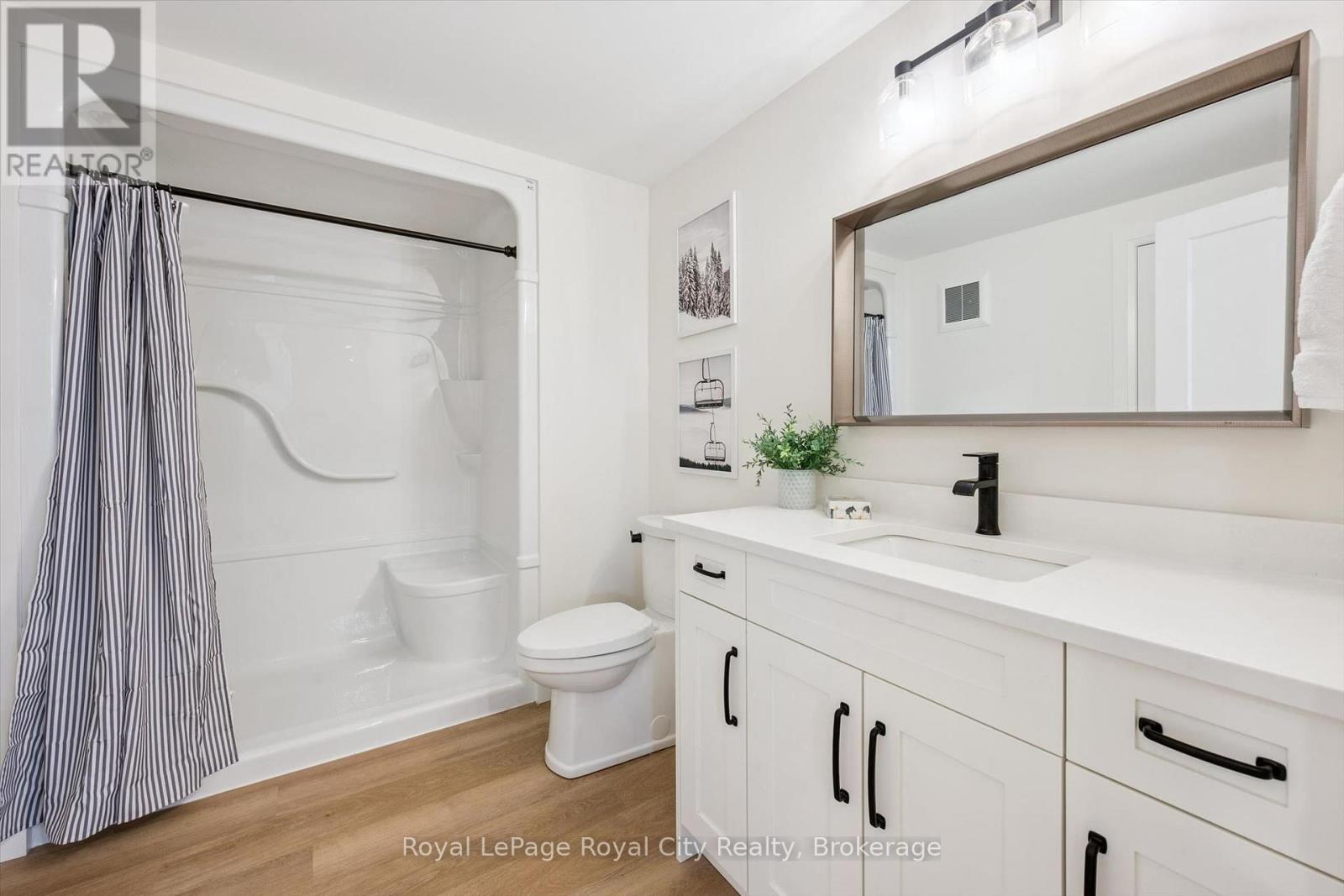 












6804 GERRIE ROAD

,
Centre Wellington,




Ontario
N0B1S0

