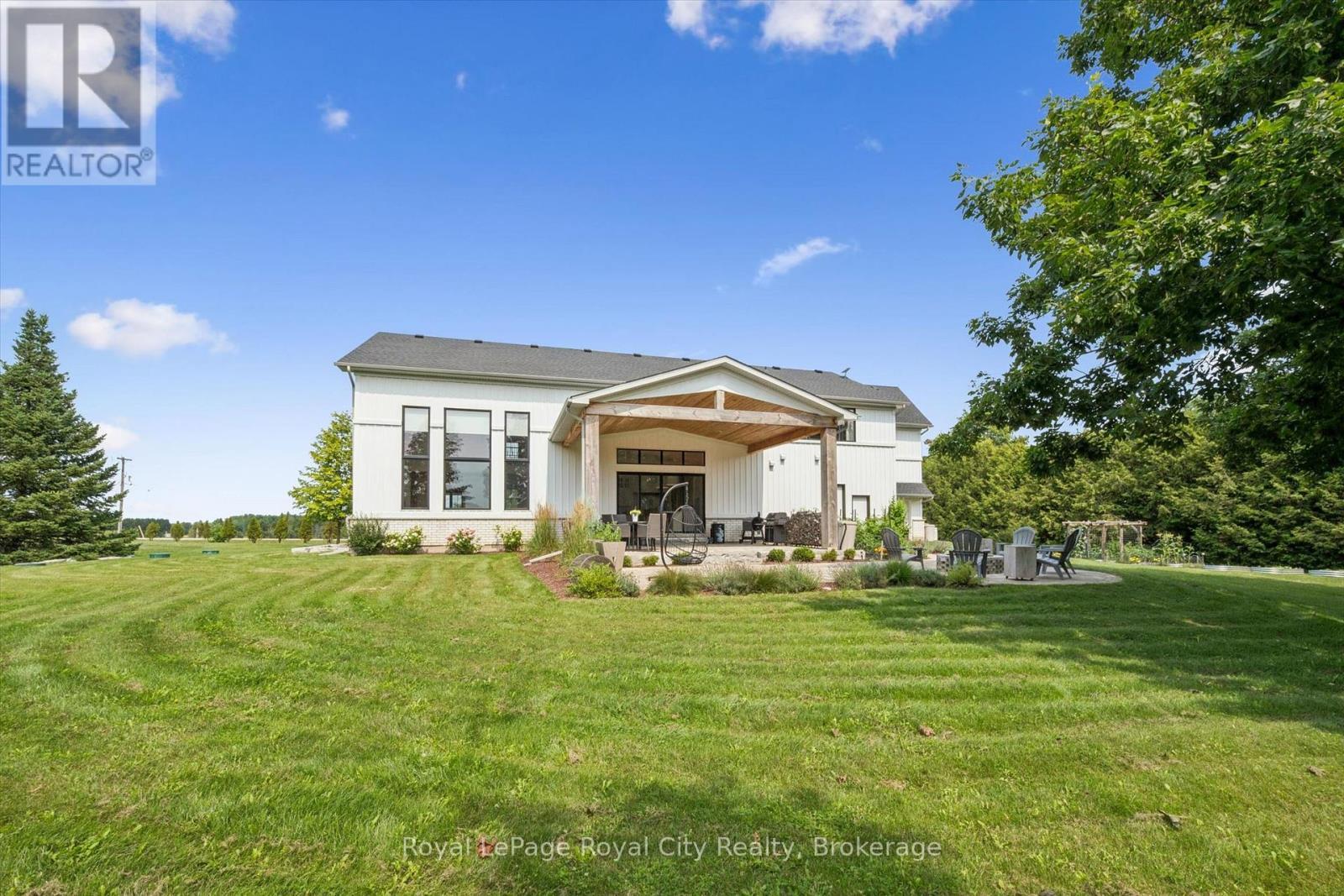 












6804 GERRIE ROAD

,
Centre Wellington,




Ontario
N0B1S0

