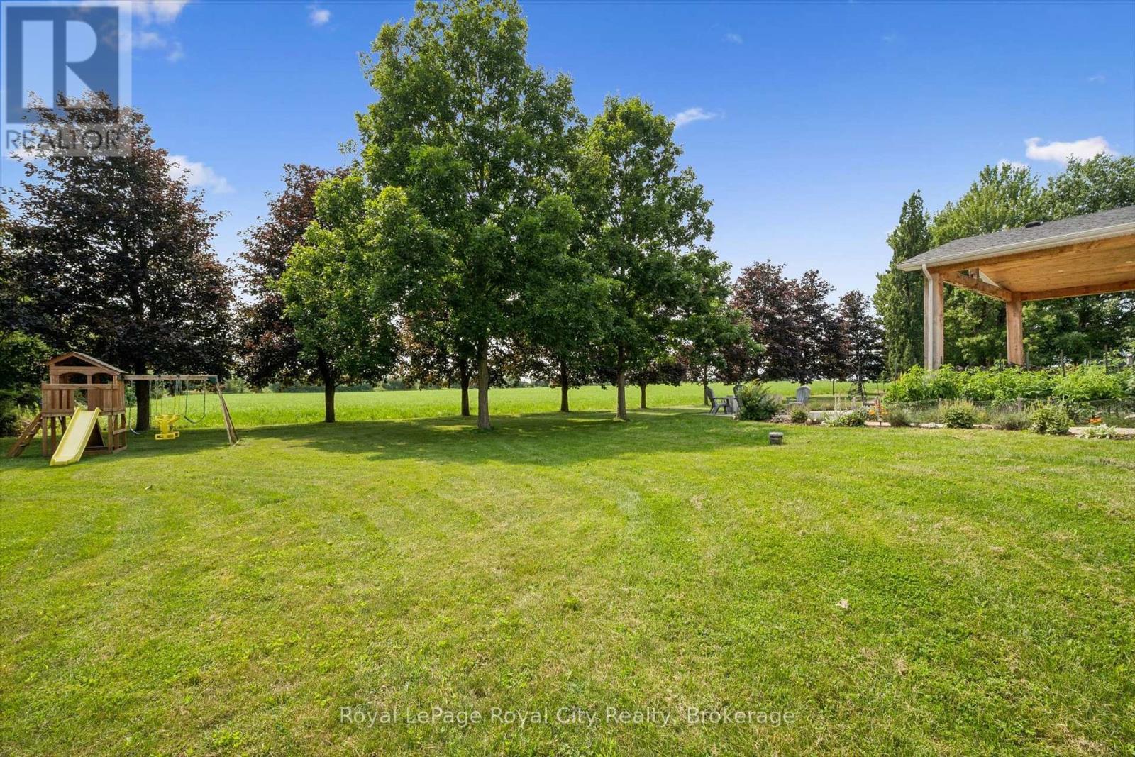 












6804 GERRIE ROAD

,
Centre Wellington,




Ontario
N0B1S0


