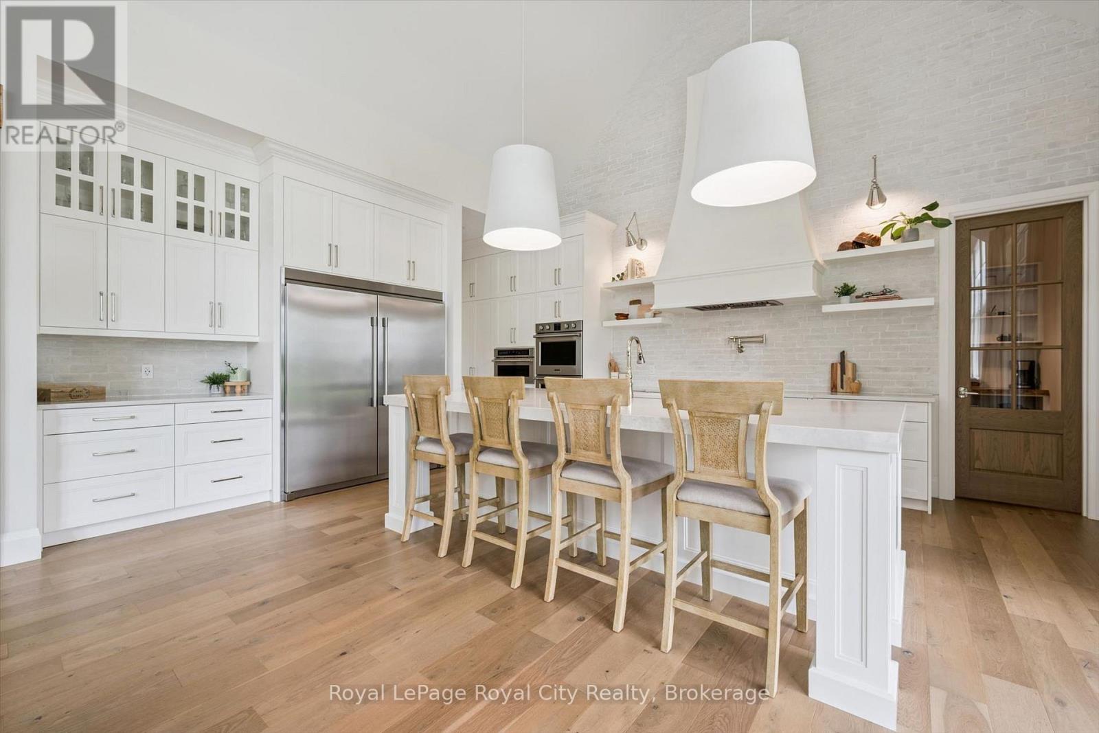 












6804 GERRIE ROAD

,
Centre Wellington,




Ontario
N0B1S0

