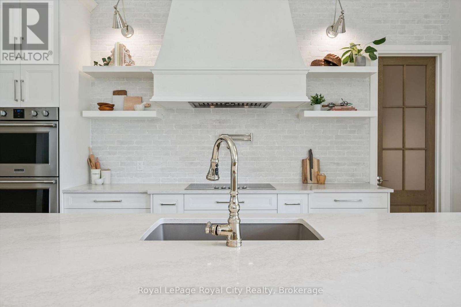 












6804 GERRIE ROAD

,
Centre Wellington,




Ontario
N0B1S0

