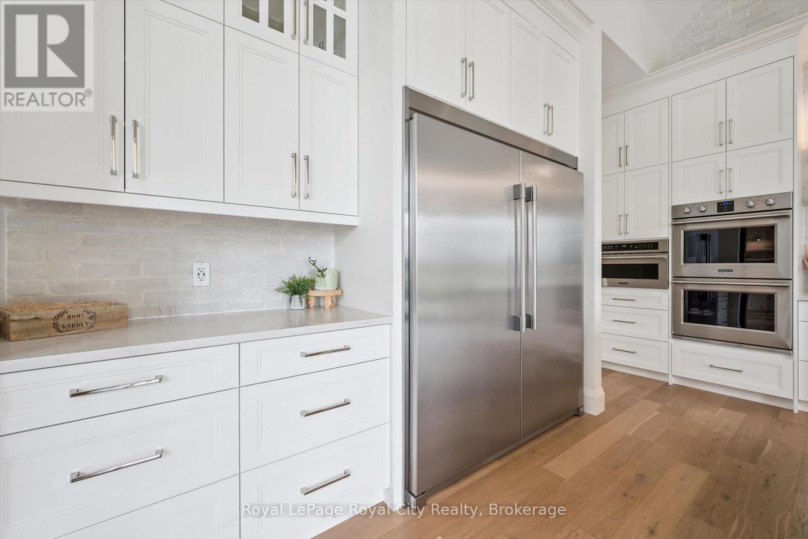 












6804 GERRIE ROAD

,
Centre Wellington,




Ontario
N0B1S0

