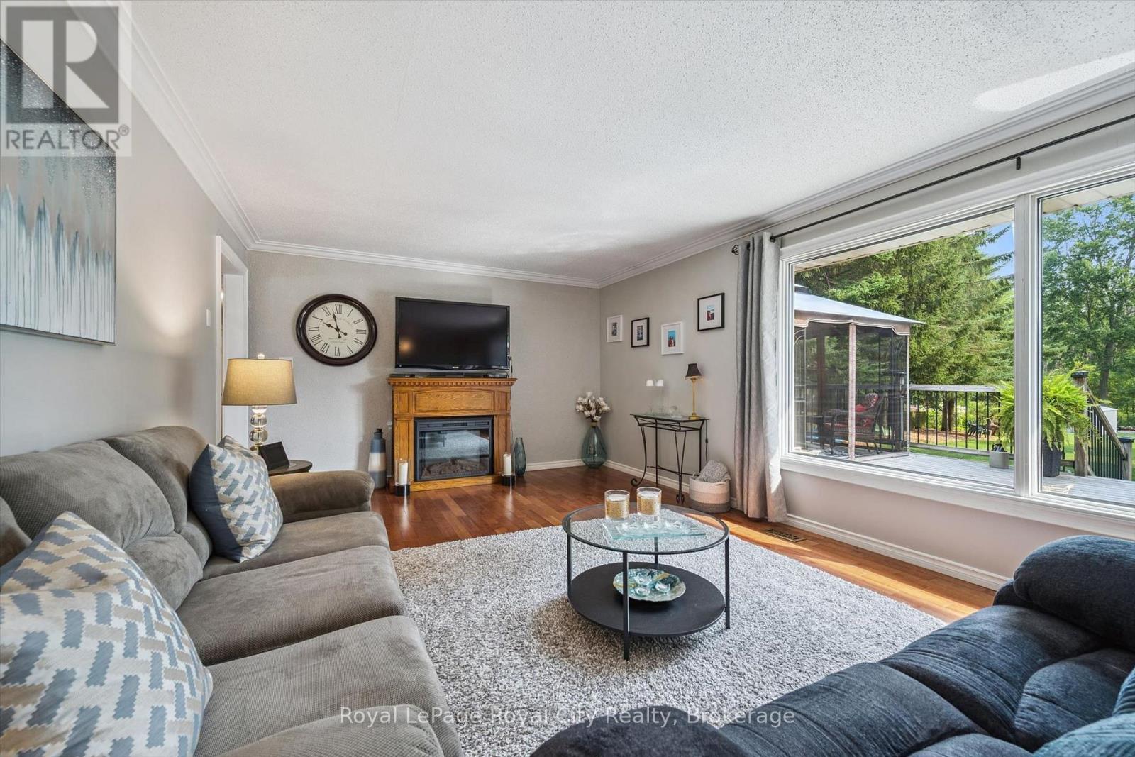 












6167 GUELPH STREET

,
Centre Wellington,




Ontario
N0B1S0

