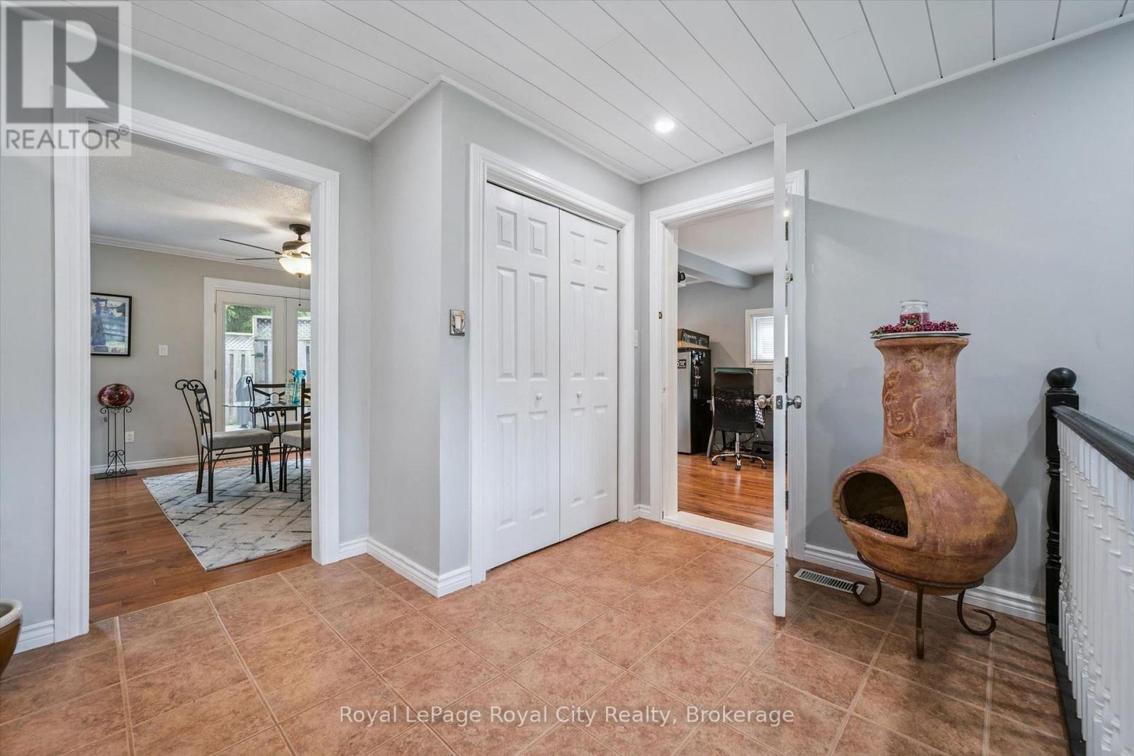 












6167 GUELPH STREET

,
Centre Wellington,




Ontario
N0B1S0

