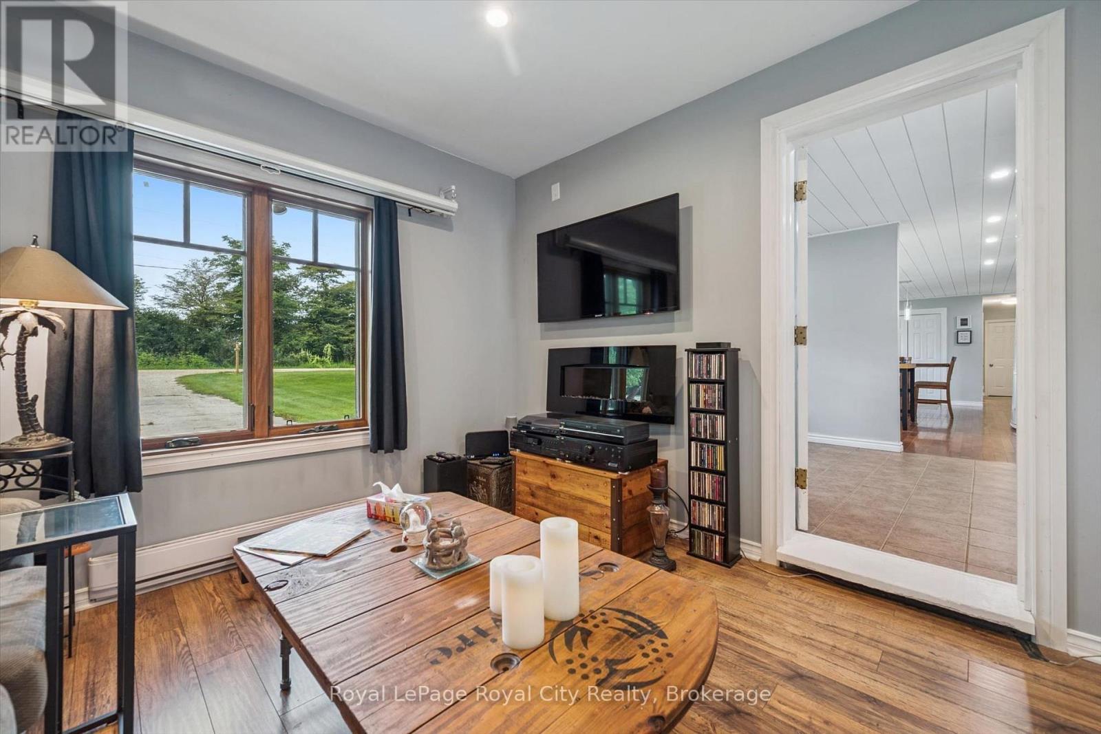 












6167 GUELPH STREET

,
Centre Wellington,




Ontario
N0B1S0

