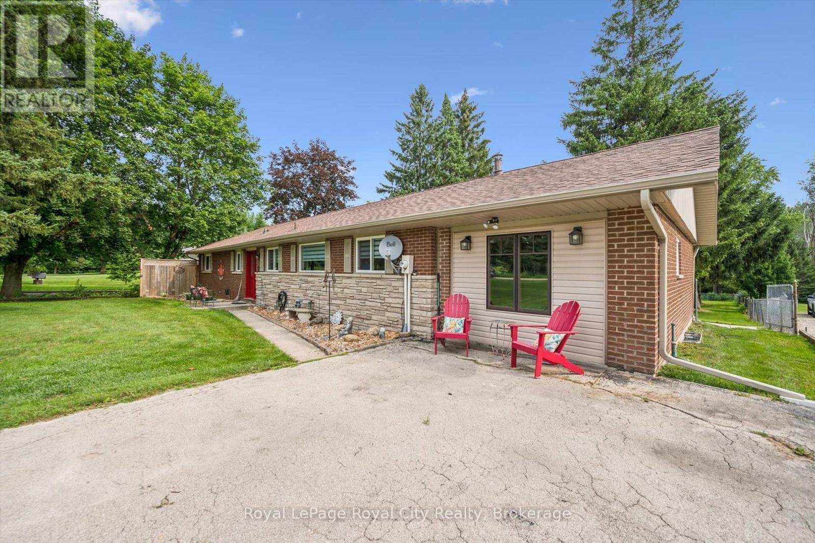 












6167 GUELPH STREET

,
Centre Wellington,




Ontario
N0B1S0

