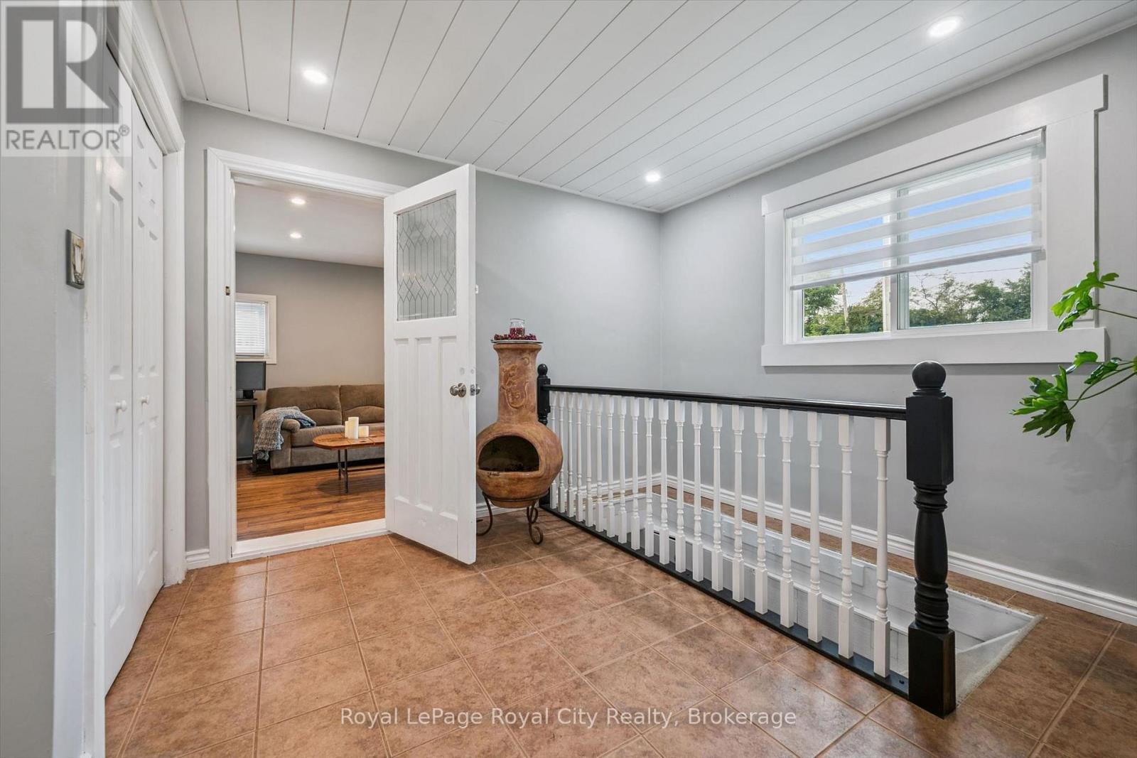 












6167 GUELPH STREET

,
Centre Wellington,




Ontario
N0B1S0

