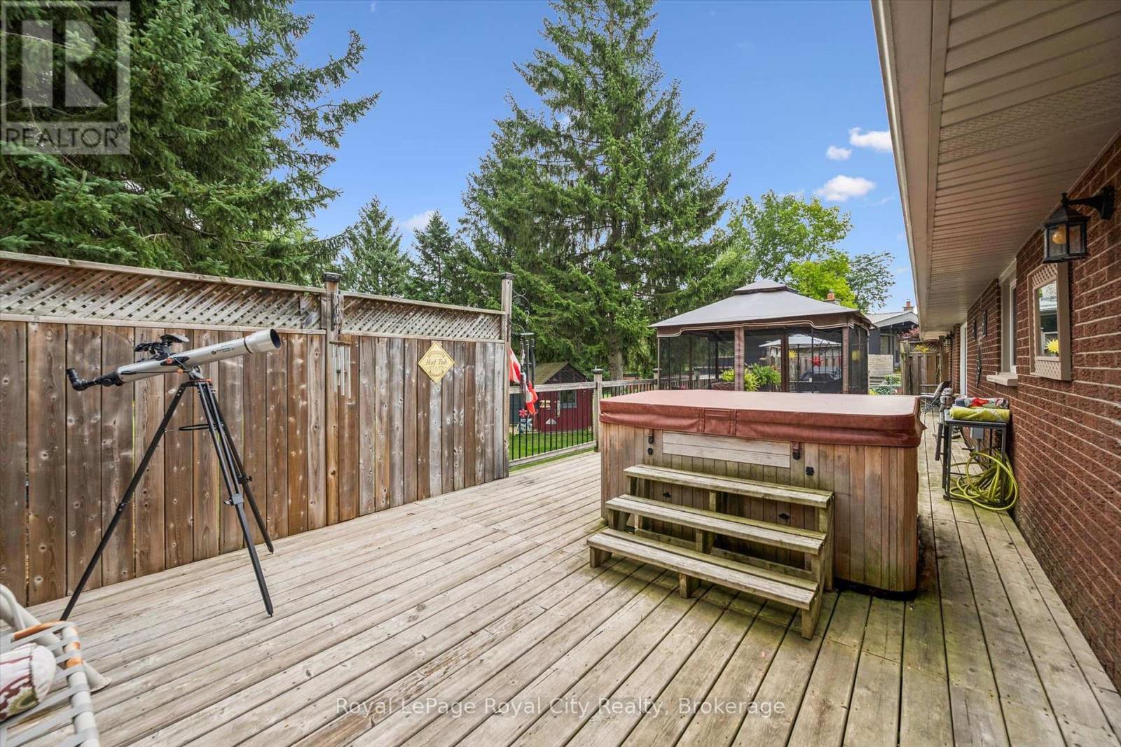 












6167 GUELPH STREET

,
Centre Wellington,




Ontario
N0B1S0

