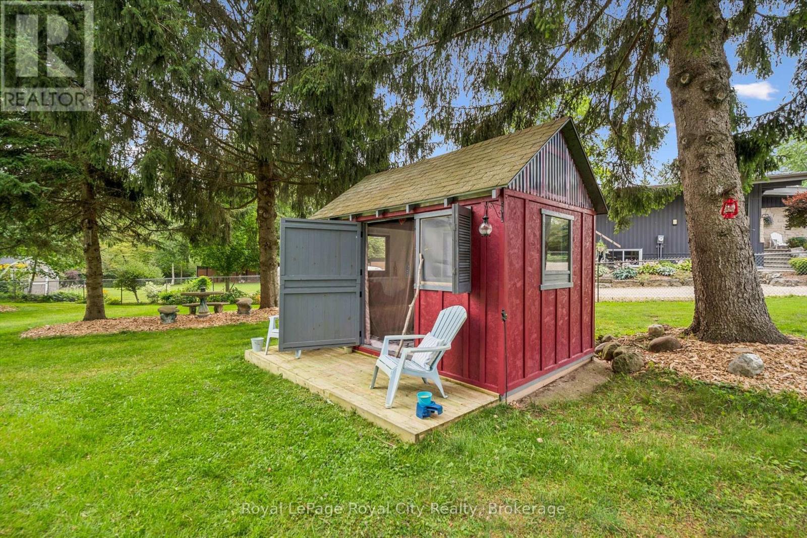 












6167 GUELPH STREET

,
Centre Wellington,




Ontario
N0B1S0

