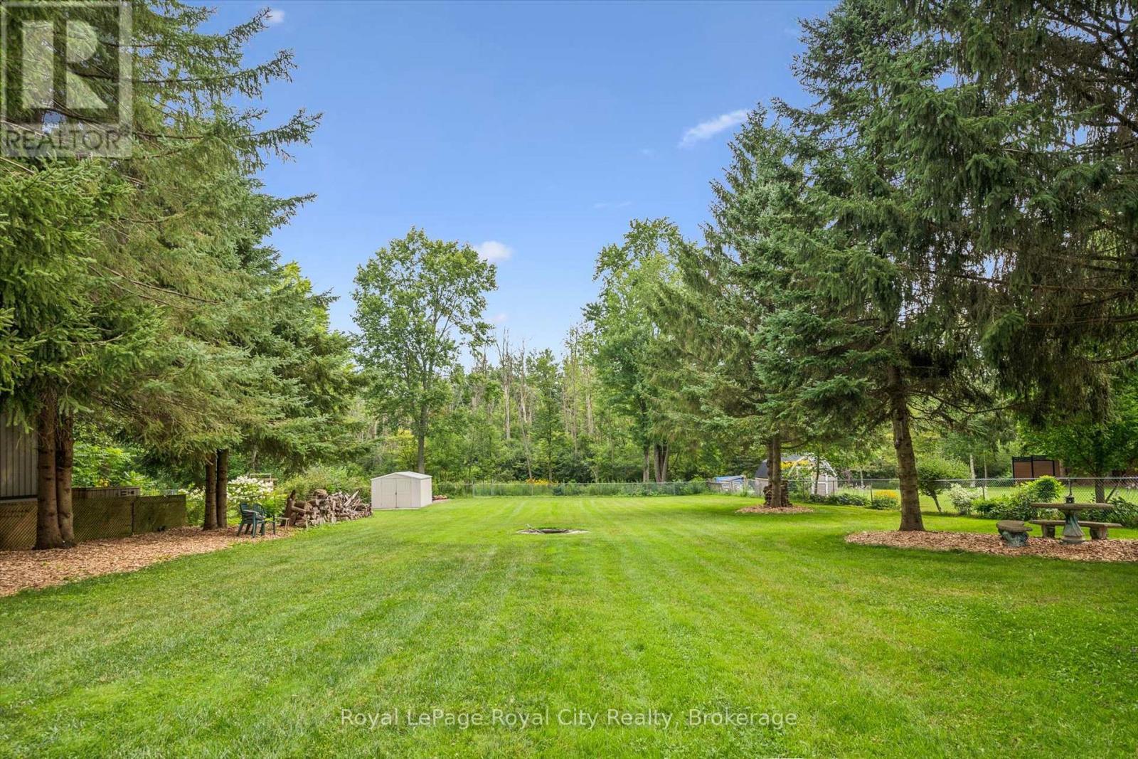 












6167 GUELPH STREET

,
Centre Wellington,




Ontario
N0B1S0

