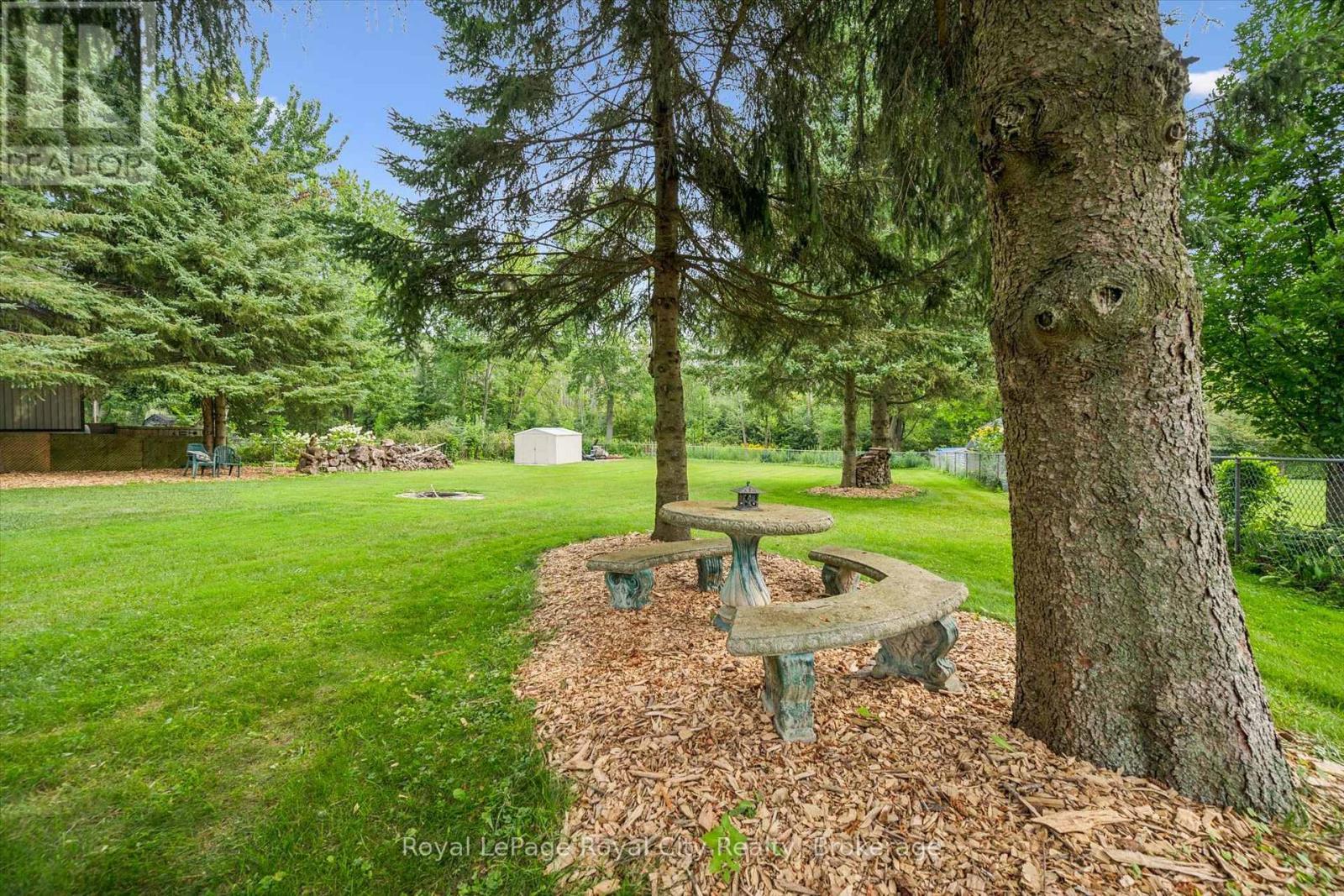 












6167 GUELPH STREET

,
Centre Wellington,




Ontario
N0B1S0

